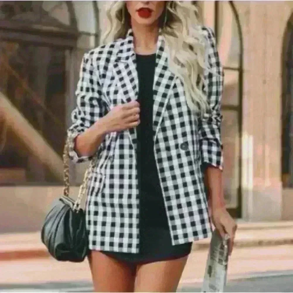 Vici Rochelle Cotton Blend
Pocketed Gingham‎ Blazer Small